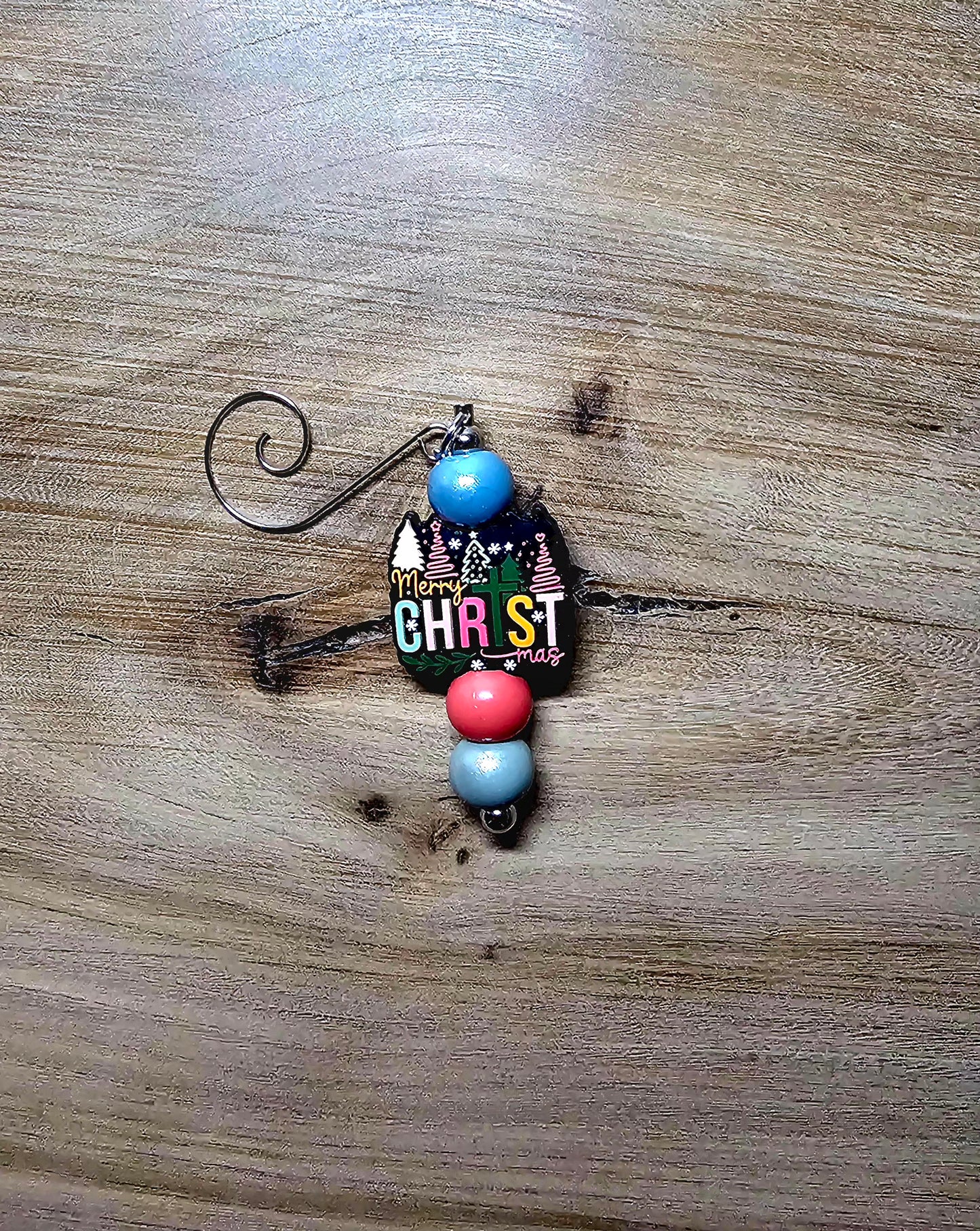 Merry CHRISTmas Beaded Ornament – Handmade Holiday Tree Ornament | Pastel Beads | Customizable Gift Tag