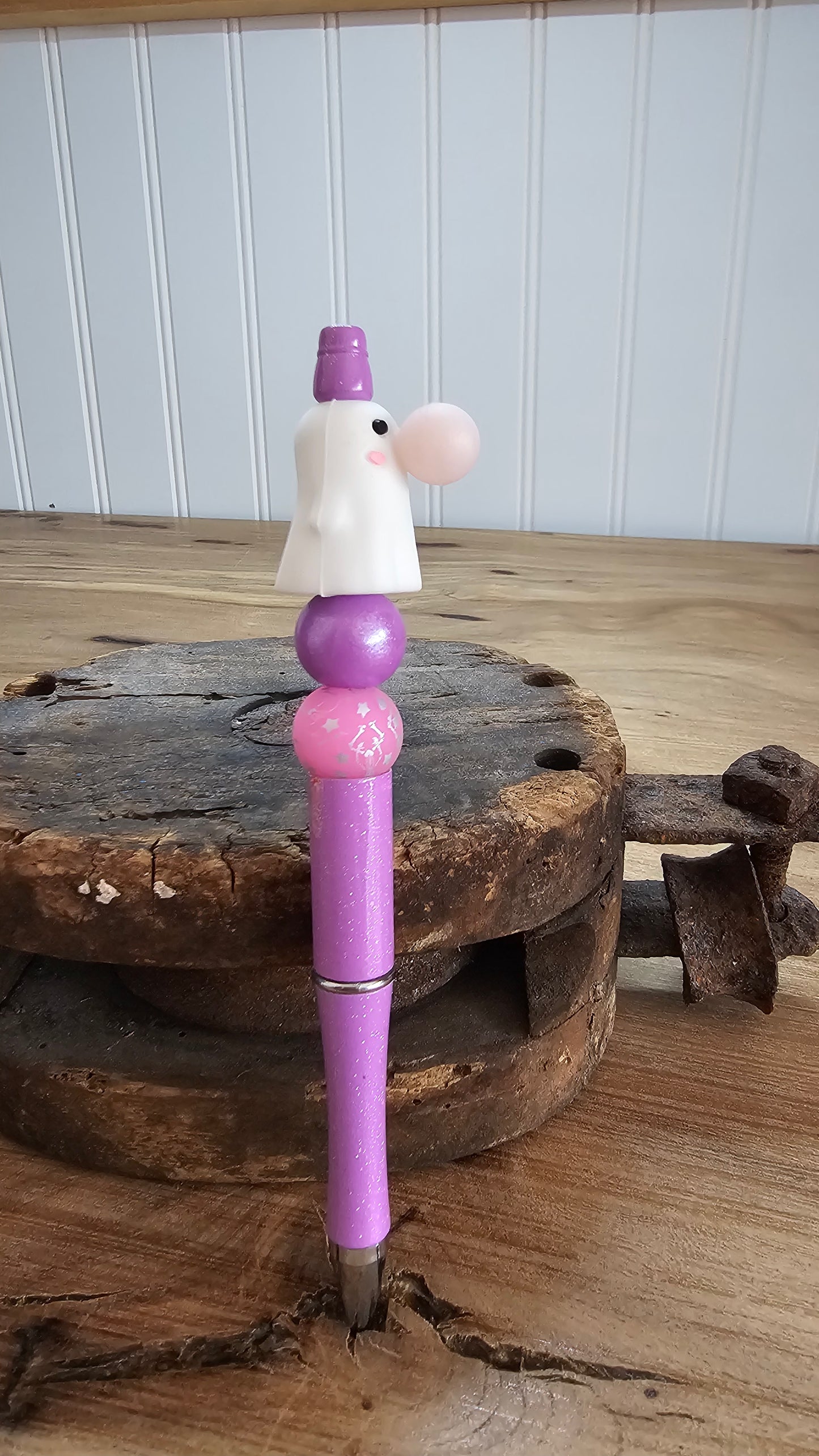 Bubblegum Ghost Beaded Pen