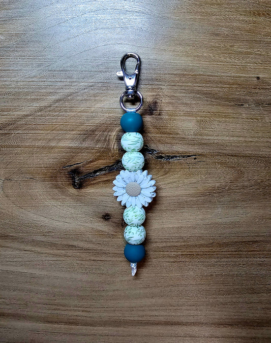 Field of Greens and Daisies keychains