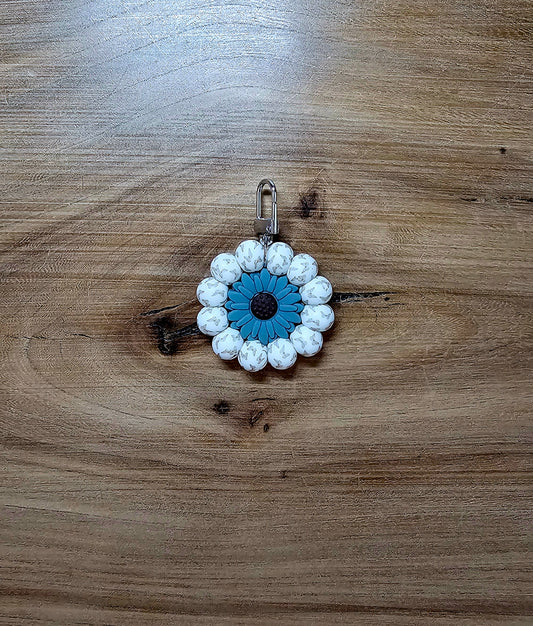 Butterfly Kisses and Daisies Round Keychain