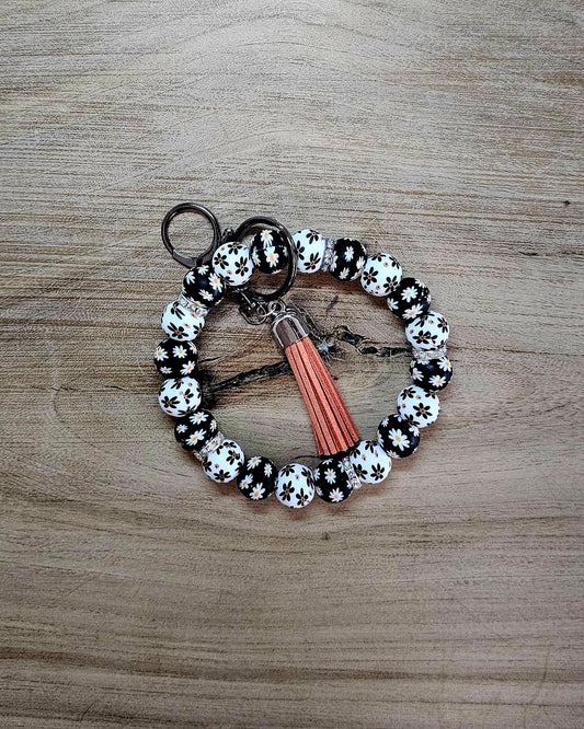 Black & White Daisy Beaded Wristlet Keychain with Blush Tassel