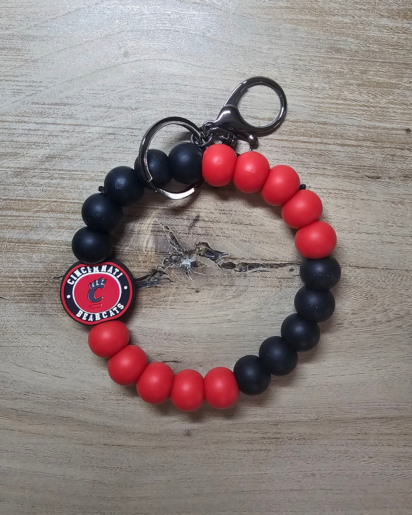 Cincinnati Bearcats Wristlet Keychain | University of Cincinnati Fan Beaded Keychain | UC Game Day Key Ring Bracelet | Bearcats Gift